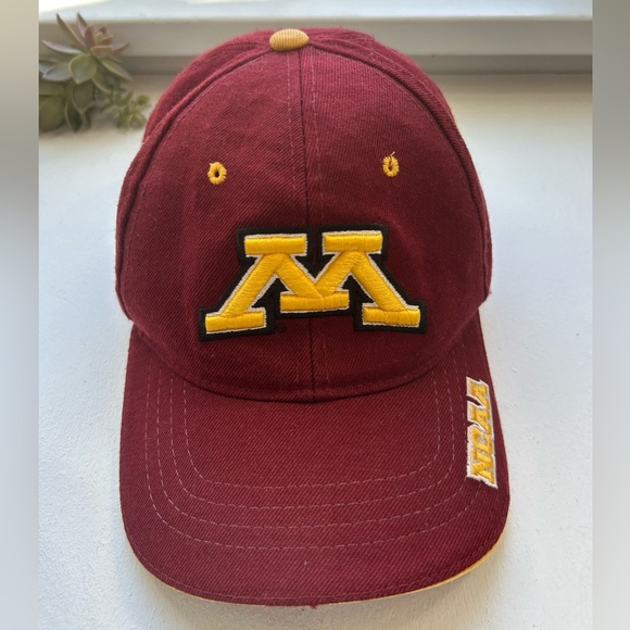 Vintage Zephyr wool blend maroon & gold University of Minnesota Gopher hat cap - Picture 1 of 5